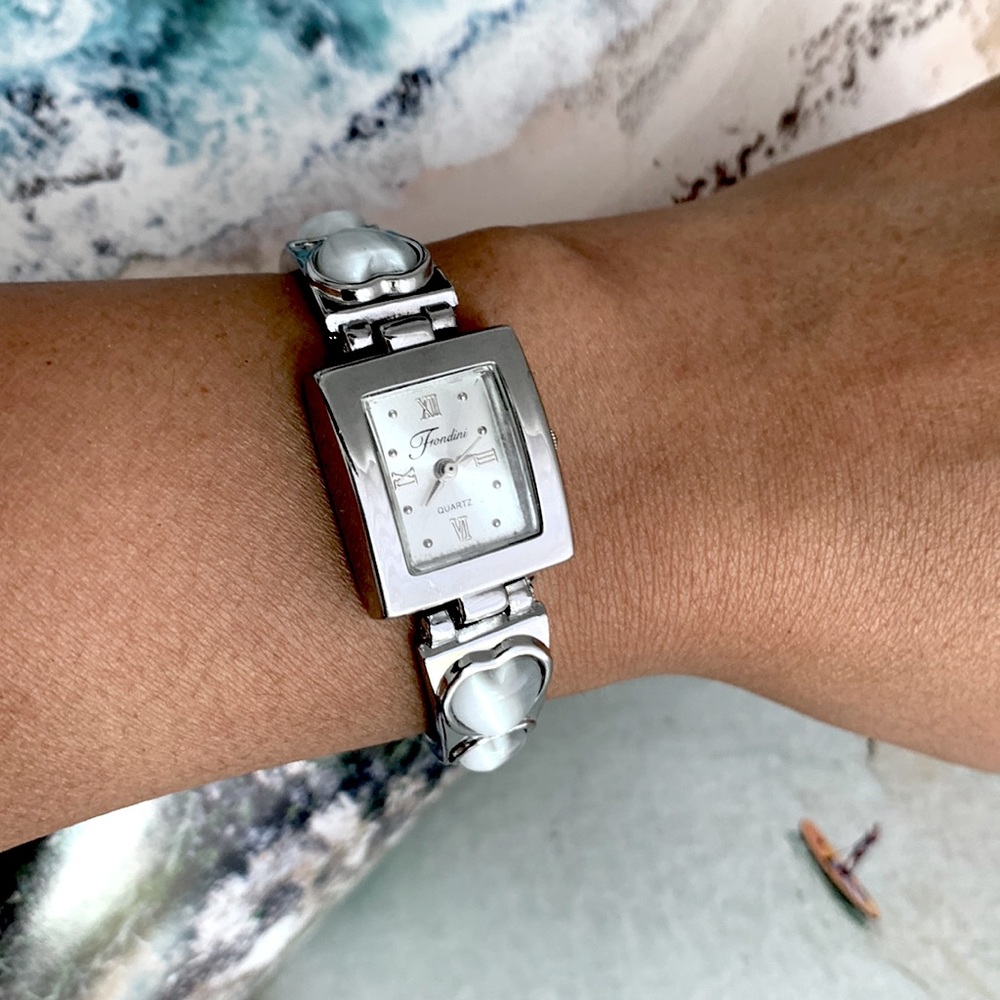 Square shape classic women’s jewellery watch with hearts ♥️ for every day wear.